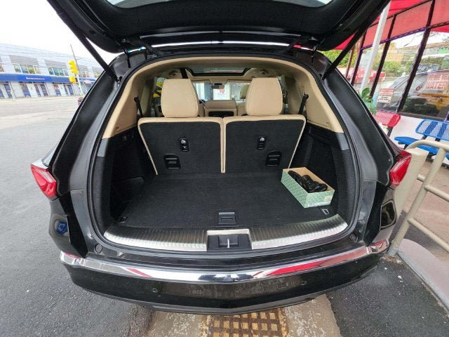 Used 2023 Acura MDX w/ Advance Package AWD/4WD image 17