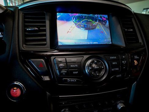 Used 2014 Nissan Pathfinder SL w/ SL Tech Package AWD/4WD image 34