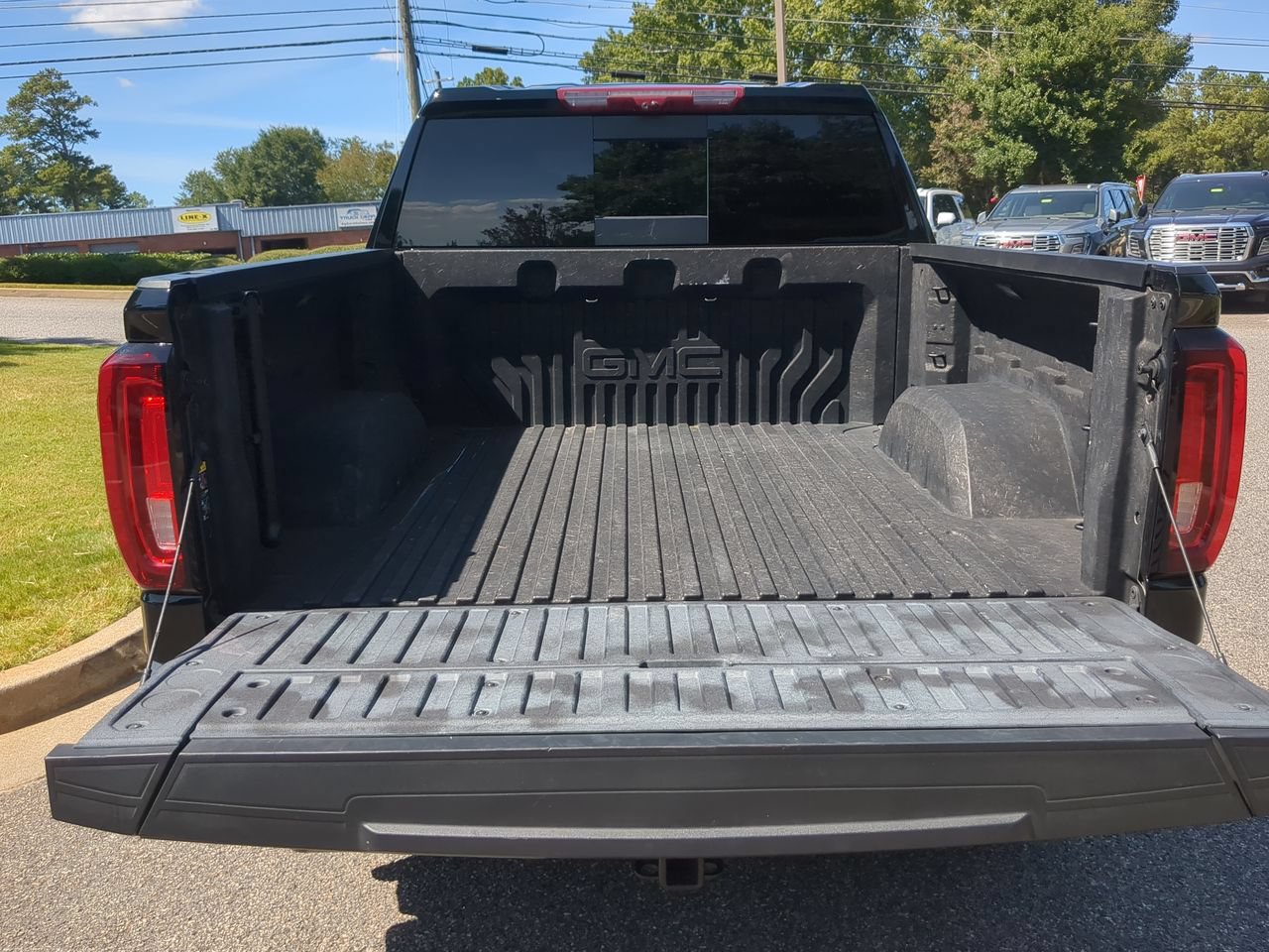 Used 2024 GMC Sierra 1500 Denali w/ Denali Reserve Package AWD/4WD image 27