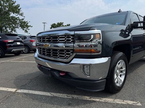 Used 2018 Chevrolet Silverado 1500 LT w/ LT Fleet Convenience Package AWD/4WD image 48