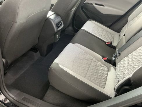 Used 2023 Chevrolet Equinox LS FWD image 10