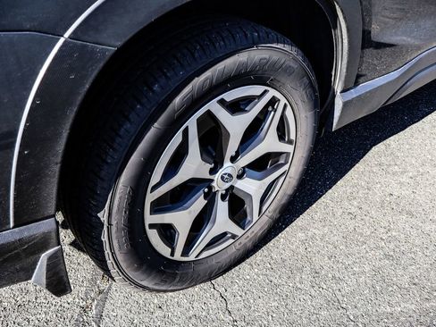 Used 2023 Subaru Forester Premium image 44