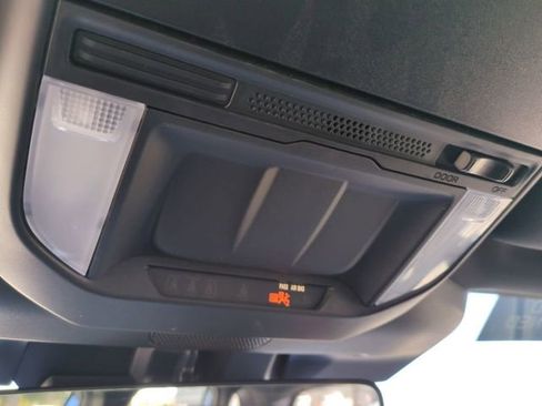 Used 2025 Subaru Forester image 21