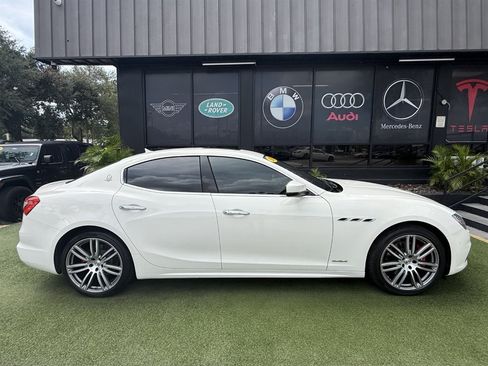 Used 2018 Maserati Ghibli GranSport RWD image 8