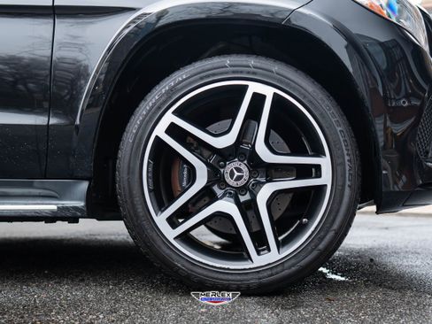 Used 2017 Mercedes-Benz GLS 550 550 4MATIC w/ Driver Assistance Package image 9