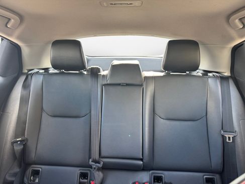 Used 2025 Toyota Prius Plug-In Hybrid FWD image 12