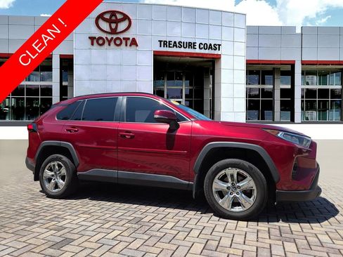 Used 2019 Toyota RAV4 XLE w/ Convenience Package FWD image 1