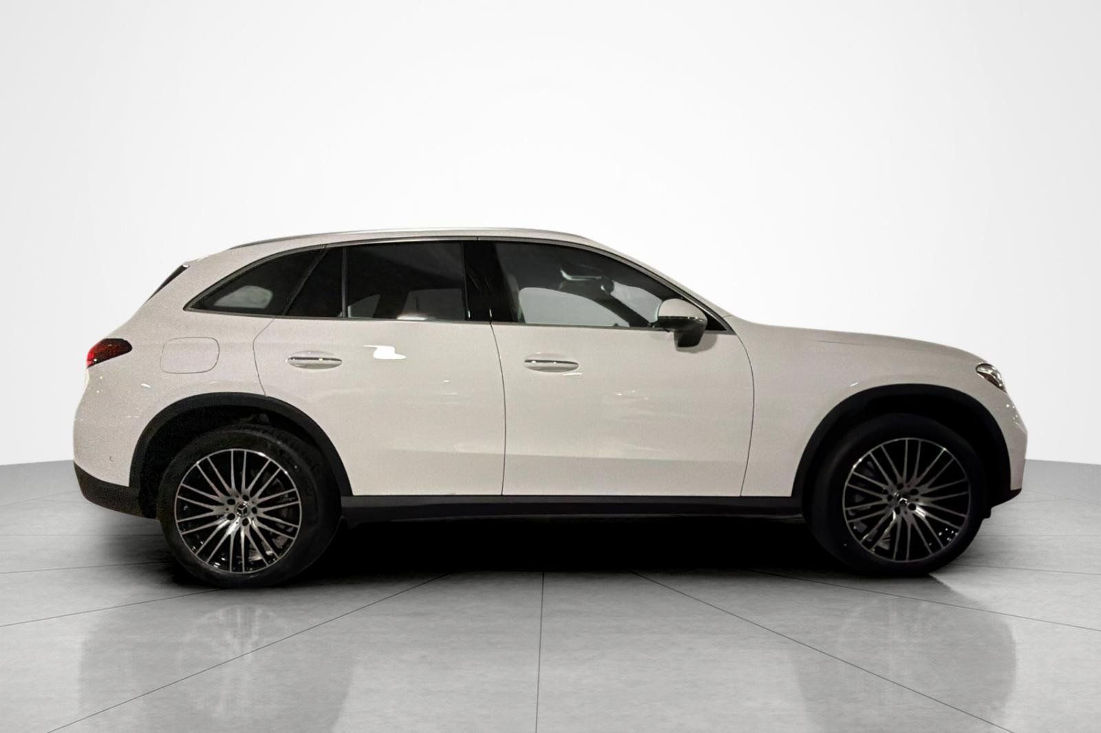 New 2026 Mercedes-Benz GLC 300 image 6