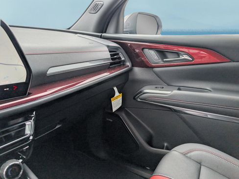 New 2026 Chevrolet Traverse RS image 30