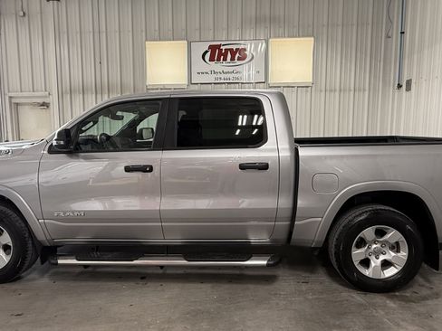 Used 2025 RAM 1500 Big Horn AWD/4WD image 12