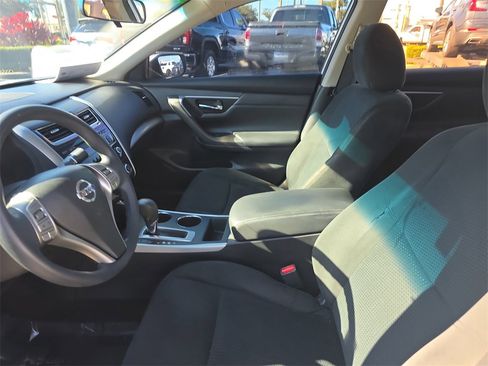 Used 2015 Nissan Altima 2.5 S w/ Power Driver Seat Package image 19