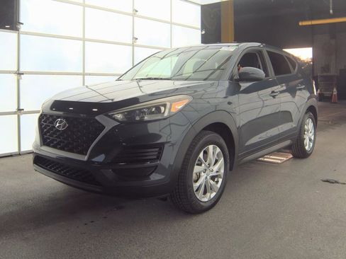 Used 2019 Hyundai Tucson SE image 1