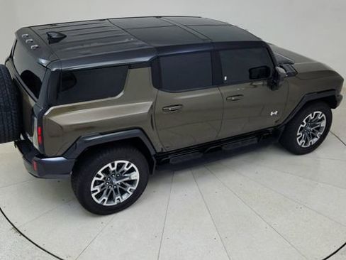 Used 2025 GMC Hummer EV 2X w/ LPO, Cargo Utility Package image 82