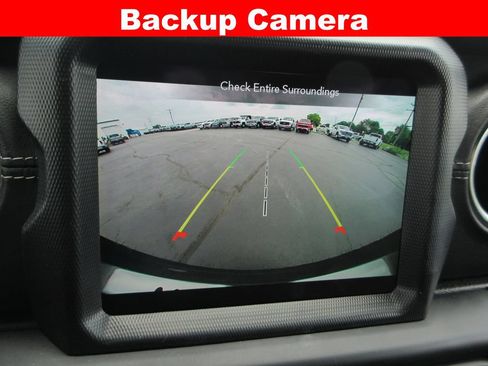 Used 2021 Jeep Wrangler Unlimited Sahara AWD/4WD image 20