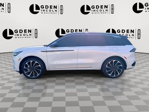 Used 2024 Lincoln Nautilus Black Label AWD/4WD image 5
