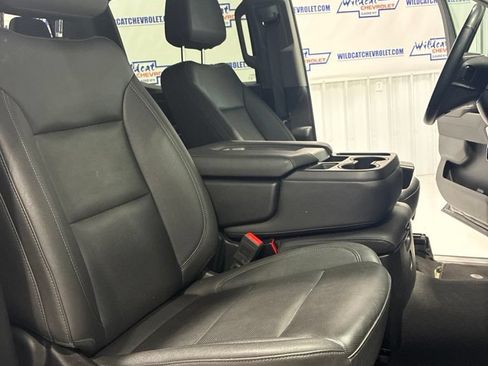 Used 2025 GMC Sierra 1500 SLT AWD/4WD image 42