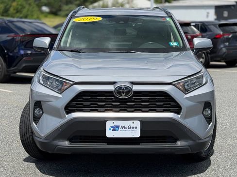 Used 2019 Toyota RAV4 XLE w/ Convenience Package AWD/4WD image 2