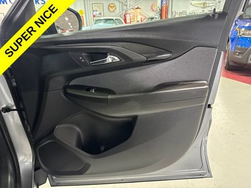 Used 2023 Chevrolet TrailBlazer LT w/ Convenience Package AWD/4WD image 39
