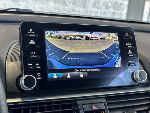 Used 2021 Honda Accord LX image 17