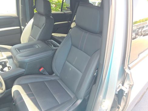 Used 2024 Chevrolet Tahoe RST w/ Luxury Package AWD/4WD image 12