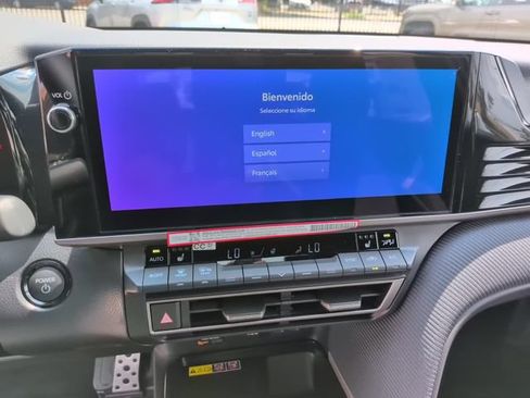 Used 2026 Toyota Camry SE w/ Multimedia Upgrade Package FWD image 18