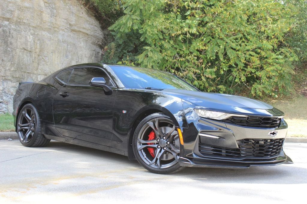 Used 2019 Chevrolet Camaro SS RWD image 34