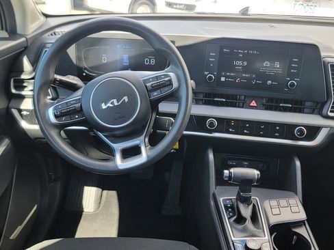Used 2023 Kia Sportage LX FWD image 18