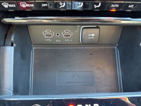 Certified 2024 Jeep Grand Cherokee Altitude image 8