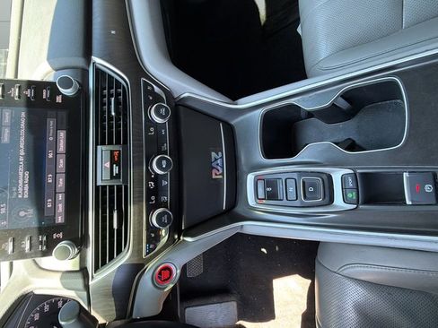 Used 2018 Honda Accord Touring image 18