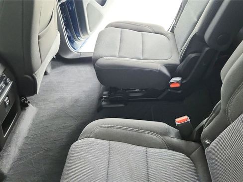 Used 2023 Chevrolet Traverse LT FWD image 15