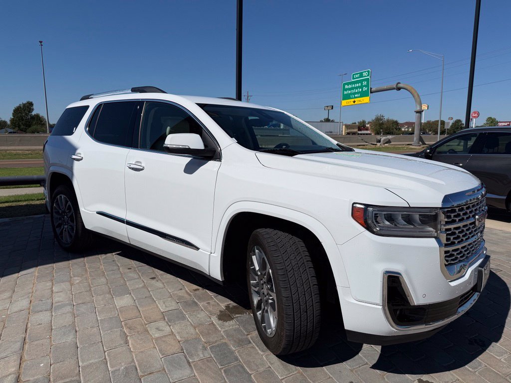 Used 2023 GMC Acadia Denali AWD/4WD image 7
