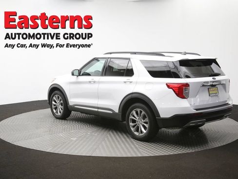 Used 2022 Ford Explorer XLT w/ Equipment Group 202A AWD/4WD image 67