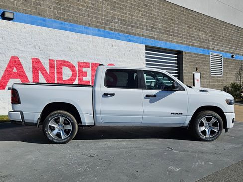 New 2026 RAM 1500 Express image 8