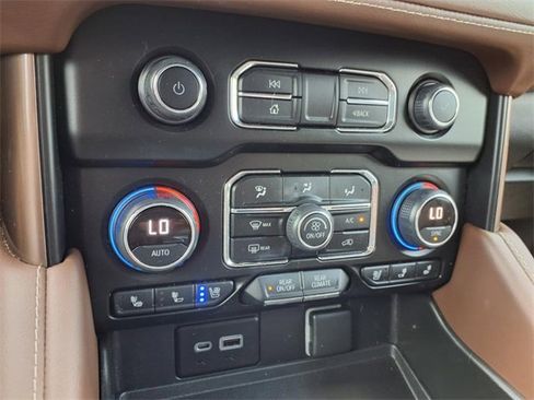 Used 2022 Chevrolet Tahoe High Country image 7