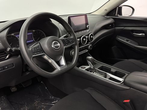 Used 2024 Nissan Sentra SV image 8