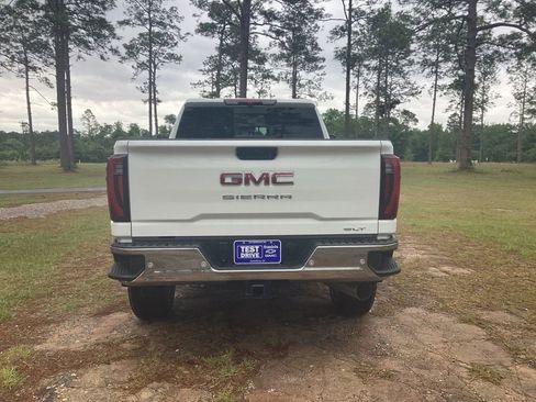 New 2026 GMC Sierra 2500 SLT w/ SLT Premium Package AWD/4WD image 3