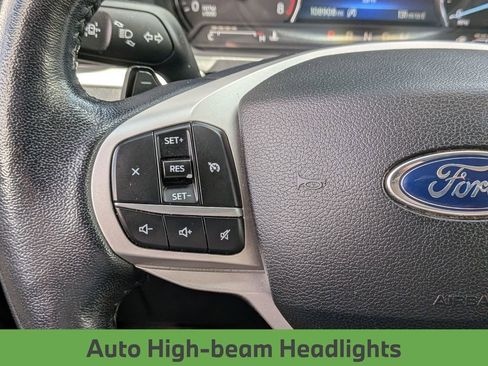 Used 2021 Ford Explorer XLT w/ Equipment Group 202A AWD/4WD image 19