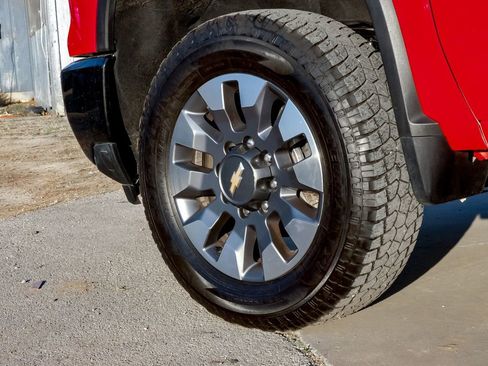 Used 2024 Chevrolet Silverado 2500 Custom w/ Custom Convenience Package image 58