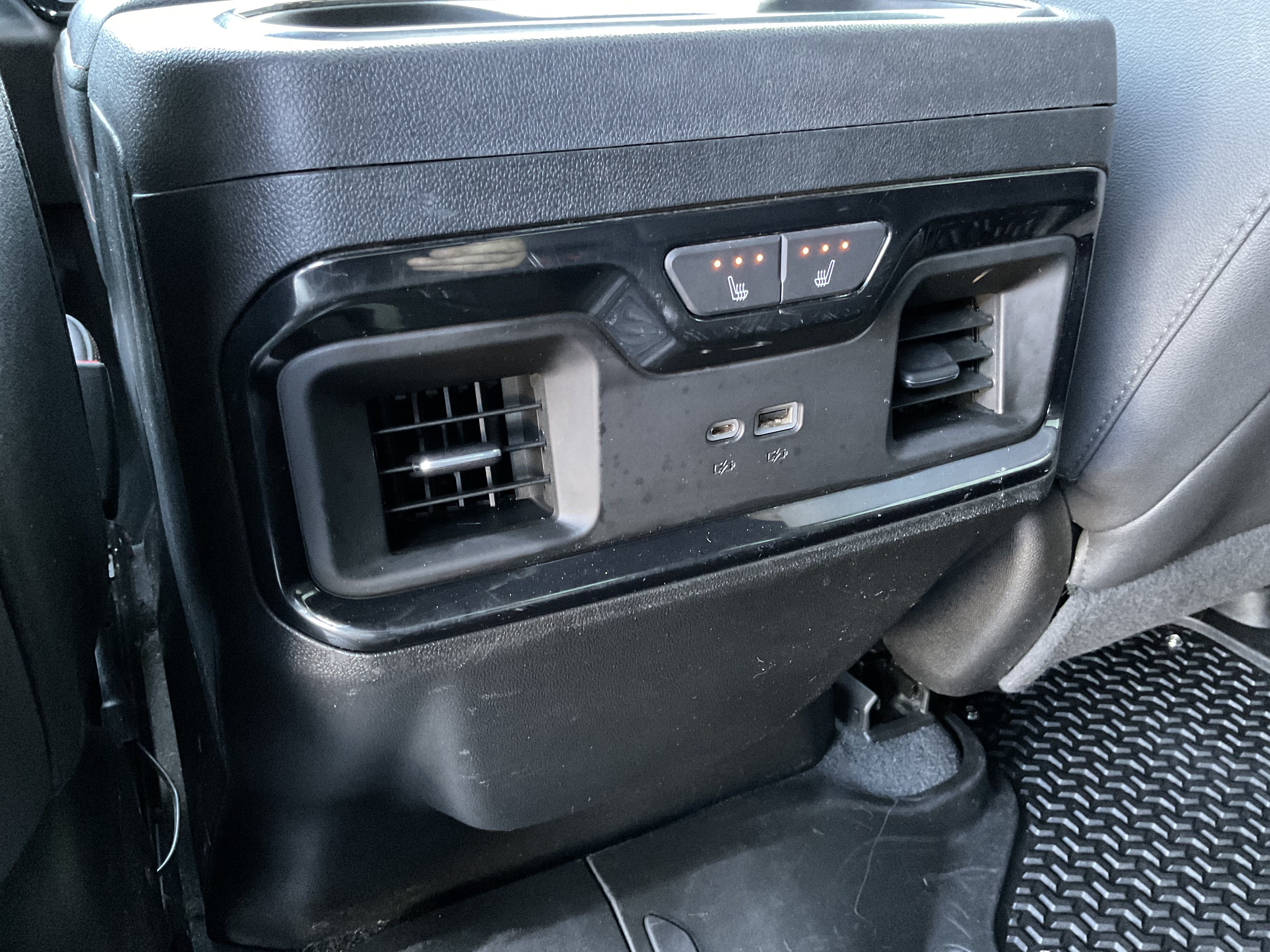 Used 2023 GMC Sierra 1500 AT4 w/ Technology Package AWD/4WD image 36