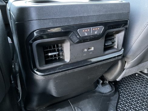 Used 2023 GMC Sierra 1500 AT4 w/ Technology Package AWD/4WD image 36