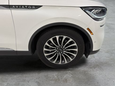 Used 2023 Lincoln Aviator Reserve w/ Class IV Trailer Tow Package RWD image 28