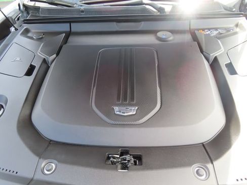 Used 2024 Cadillac Lyriq Sport AWD/4WD image 45