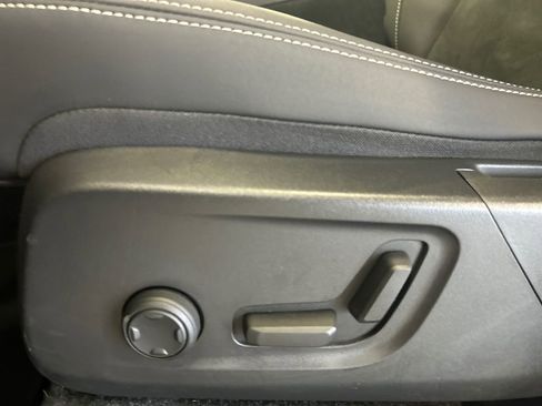 Certified 2023 Volvo C40 P8 Recharge Plus image 11