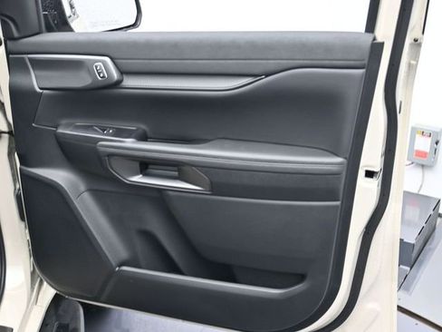 Used 2025 Ford Ranger Raptor image 27