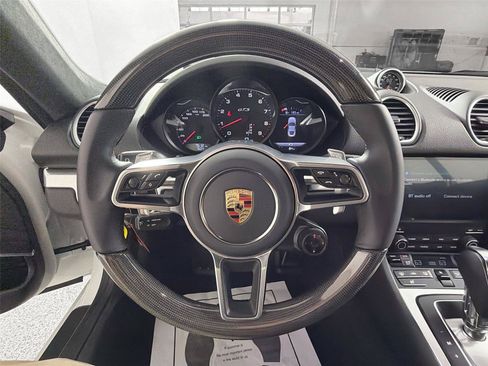 Certified 2025 Porsche 718 Cayman GTS RWD image 20