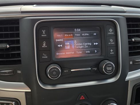 Used 2022 RAM 1500 Classic SLT RWD image 17