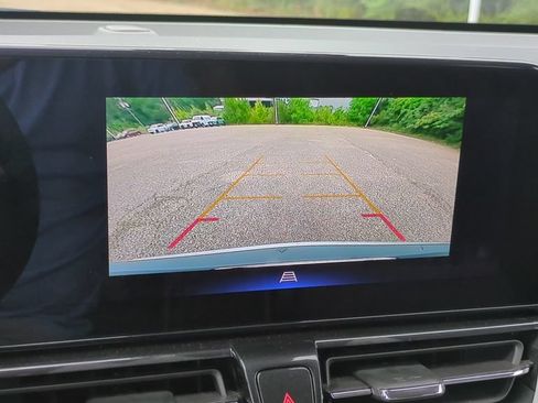 Used 2025 Chevrolet TrailBlazer LT AWD/4WD image 22