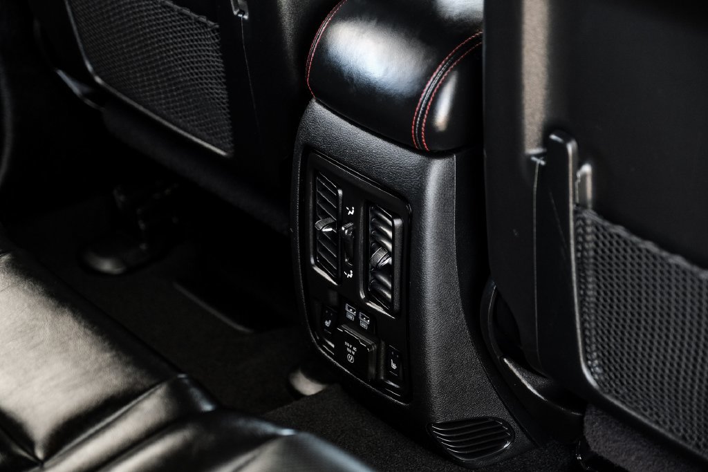 Used 2025 Dodge Durango R/T AWD/4WD image 39
