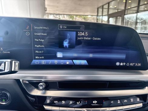 Certified 2025 Cadillac Lyriq Luxury image 13