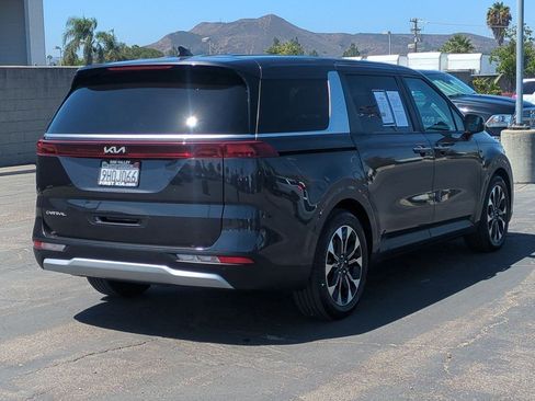 Certified 2024 Kia Carnival EX FWD image 6
